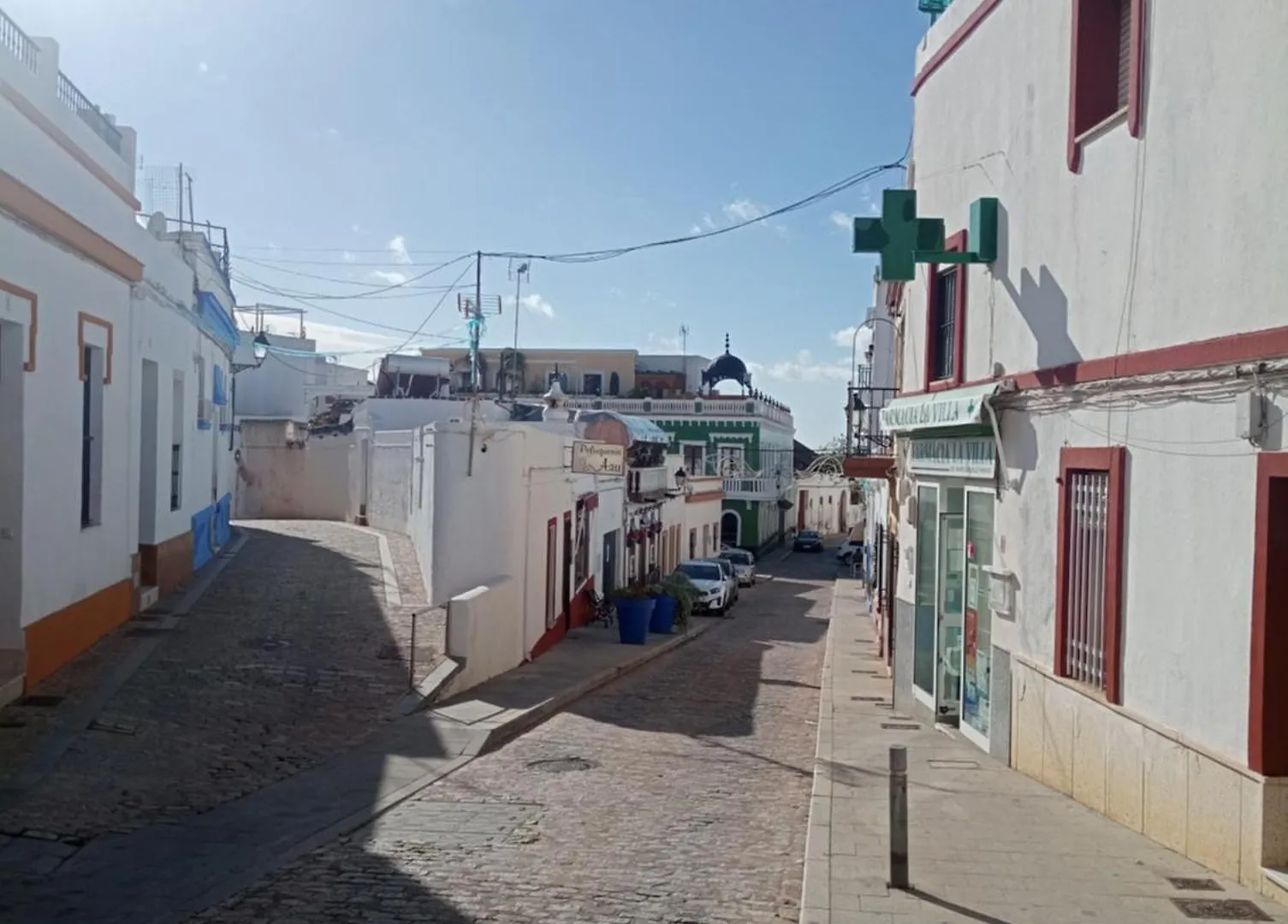 En Breve Comienza Construccion De Viviendas Al Lado, Habra Albaniles Desde Hora Temprana Ayamonte