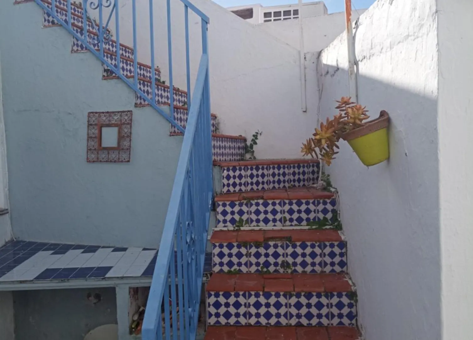 En Breve Comienza Construccion De Viviendas Al Lado, Habra Albaniles Desde Hora Temprana Ayamonte
